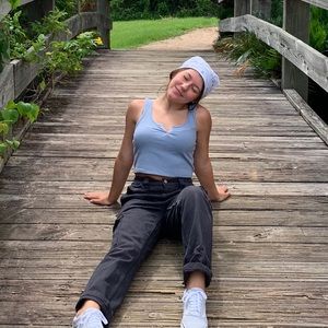 Meet your Posher, Ella